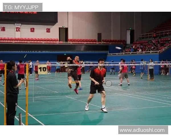 上海羽毛球队在选拔赛中以87分稳居积分榜首位展现强劲实力 上海羽毛球队在选拔赛中以87分稳居积分榜首位展现强劲实力